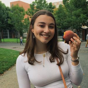 Meet your Posher, Nina